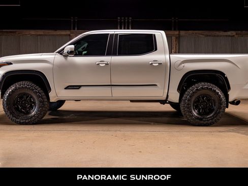 Used 2022 Toyota Tundra Platinum image 6