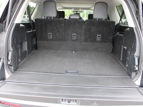 Used 2025 Ford Expedition Max Active AWD/4WD image 9