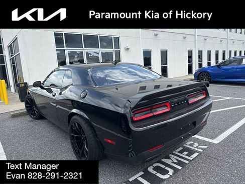 Used 2023 Dodge Challenger SRT Hellcat RWD image 6