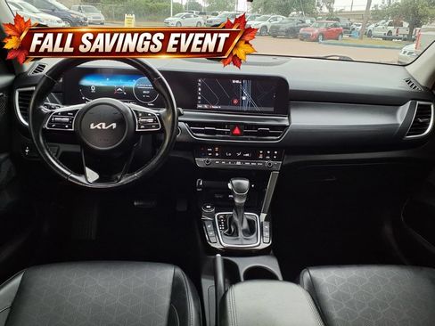 Used 2024 Kia Seltos EX FWD image 9