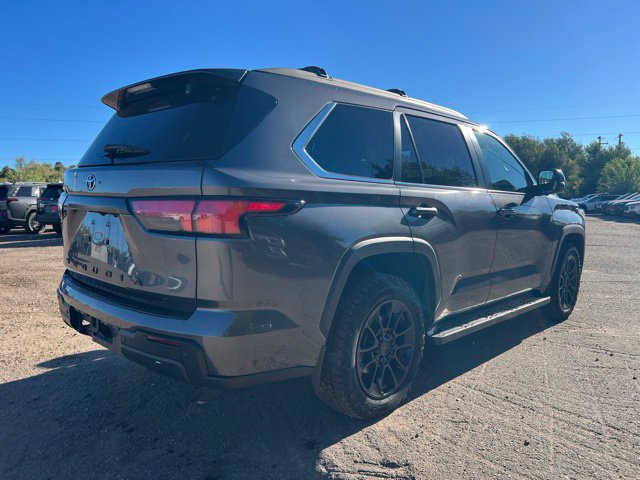Used 2024 Toyota Sequoia SR5 w/ SR5 Premium Package AWD/4WD image 5