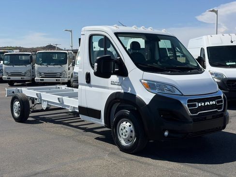 Used 2023 RAM ProMaster 3500 w/ Premium Appearance Group FWD image 8