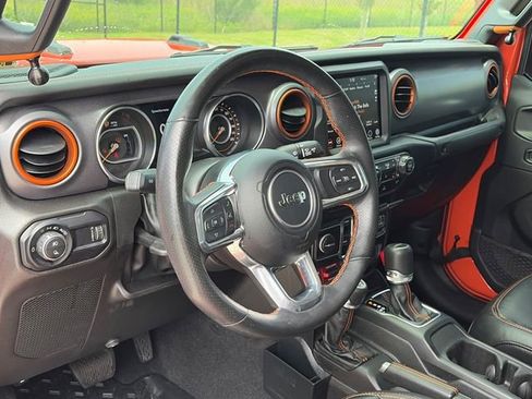 Used 2023 Jeep Gladiator Mojave w/ LED Lighting Group AWD/4WD image 16