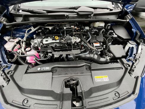 Used 2025 Toyota Prius LE image 32