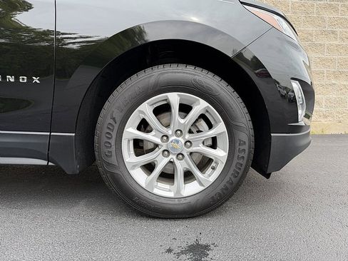 Used 2020 Chevrolet Equinox LS w/ LS Convenience Package FWD image 4