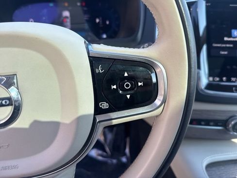 Used 2023 Volvo XC90 B6 Ultimate w/ Protection Package Premier image 19