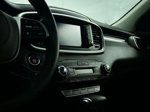 Certified 2020 Kia Sorento EX image 59