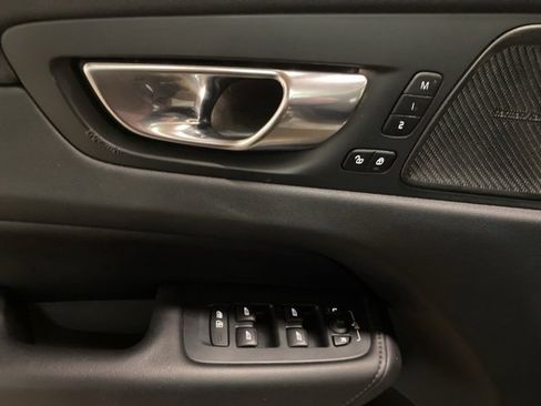Used 2023 Volvo XC60 B5 Plus w/ Protection Package Premier image 33