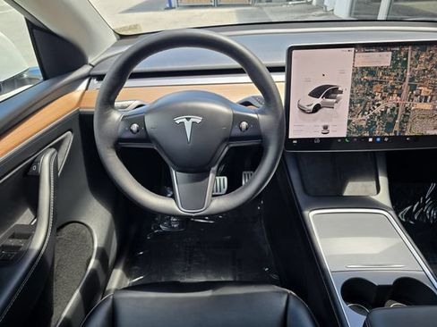 Used 2022 Tesla Model Y Performance AWD/4WD image 12