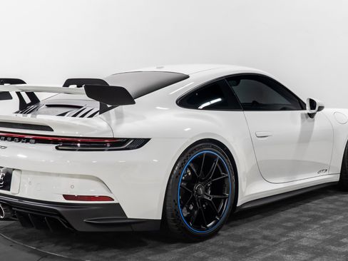 Used 2022 Porsche 911 GT3 image 9