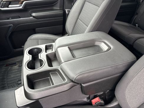 Used 2024 GMC Sierra 3500 SLE w/ SLE Value Package image 21