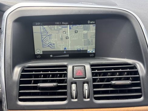 Used 2015 Volvo XC60 T5 Platinum FWD image 29