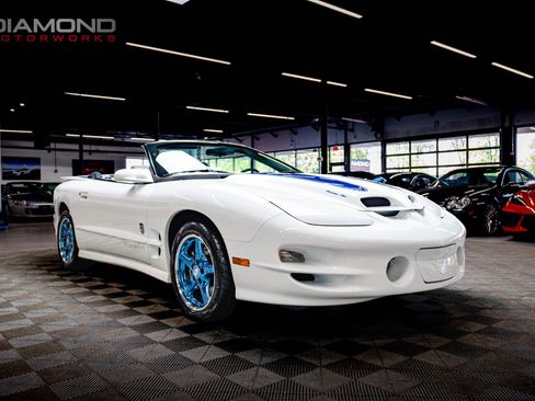 Used 1999 Pontiac Firebird Trans Am RWD image 16