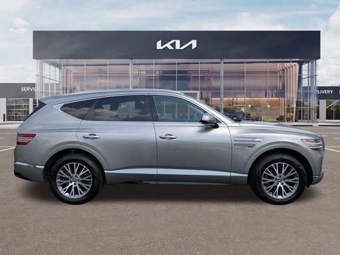Used 2023 Genesis GV80 2.5T AWD/4WD image 3