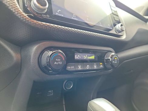 Used 2021 Nissan Kicks SV FWD image 30