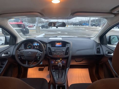 Used 2018 Ford Focus SE image 19