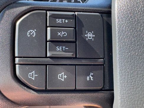 Used 2022 Ford F150 XL w/ Trailer Tow Package image 17