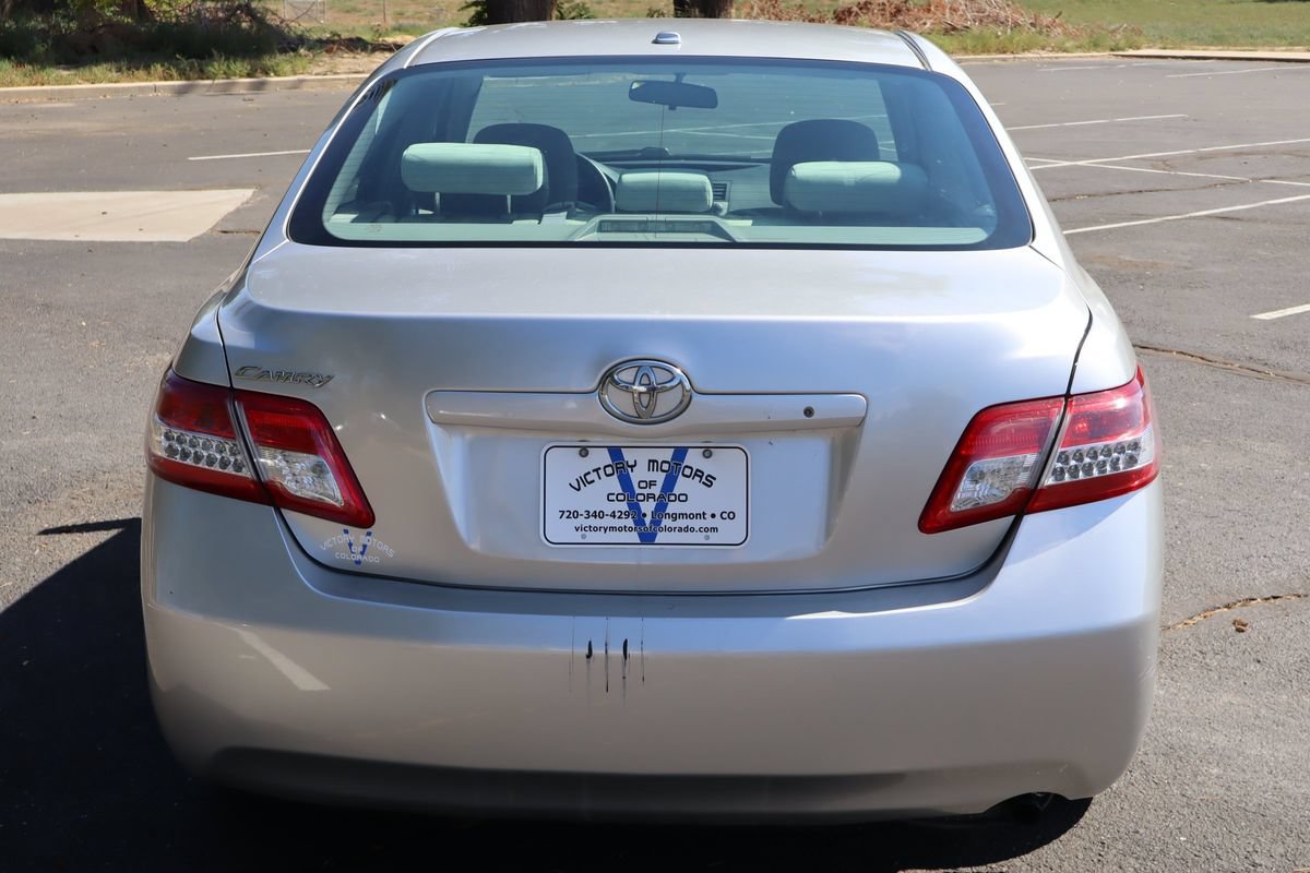 Used 2010 Toyota Camry FWD image 6