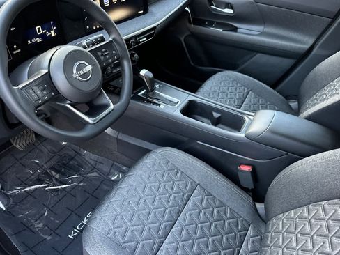 New 2026 Nissan Kicks SV image 11