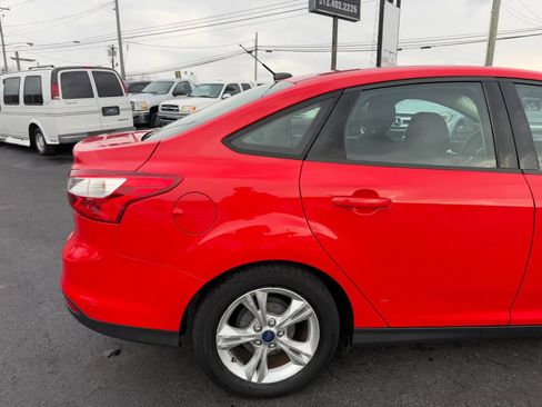 Used 2014 Ford Focus SE w/ SE Winter Package image 48