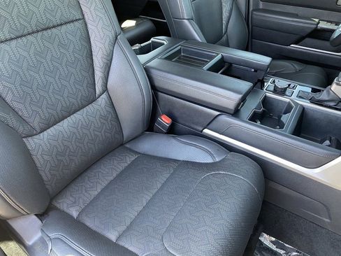 Used 2022 Toyota Tundra Limited AWD/4WD image 15