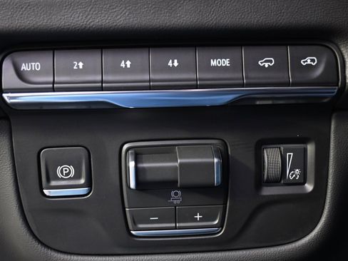 New 2026 Cadillac Escalade Luxury w/ Touring Package image 25