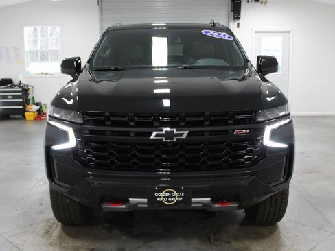 Used 2023 Chevrolet Suburban Z71 w/ Luxury Package image 4