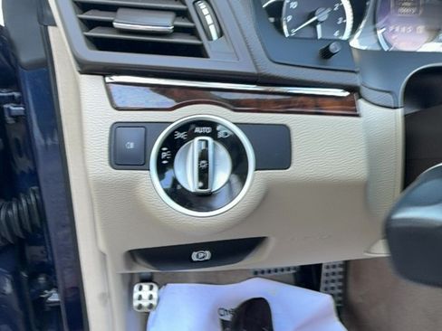Used 2012 Mercedes-Benz E 350 Cabriolet image 16