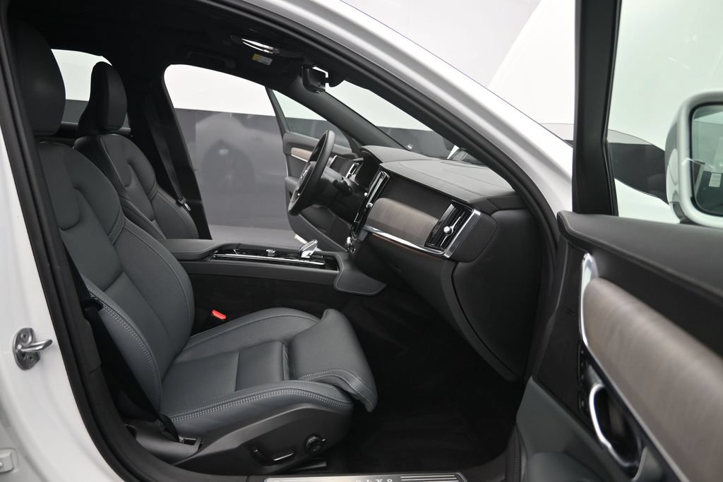 Certified 2022 Volvo S90 B6 Inscription w/ Advanced Package AWD/4WD image 14