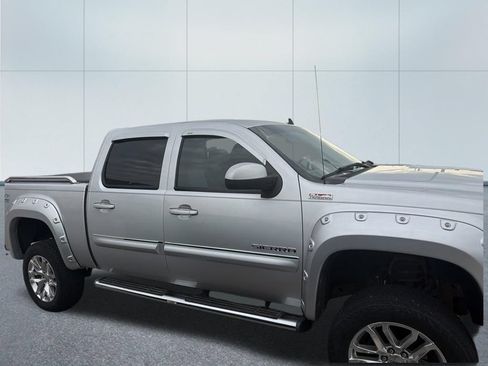 Used 2013 GMC Sierra 1500 SLT w/ All-Terrain Package AWD/4WD image 5