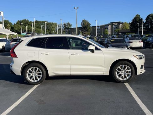 Used 2020 Volvo XC60 T5 Momentum w/ Protection Package Premier AWD/4WD image 8