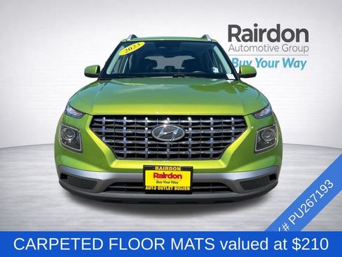 Used 2023 Hyundai Venue SEL w/ Cargo Package FWD image 2