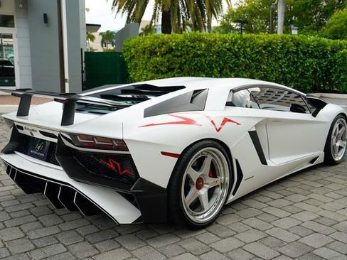 Used 2016 Lamborghini Aventador LP 750-4 Superveloce AWD/4WD image 27