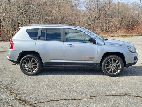 Used 2016 Jeep Compass 75th Anniversary w/ Power Value Group image 4