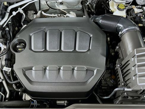 Used 2024 Volkswagen Atlas SE image 14