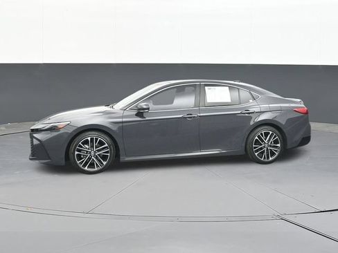 Used 2025 Toyota Camry XLE w/ Premium Package FWD image 10