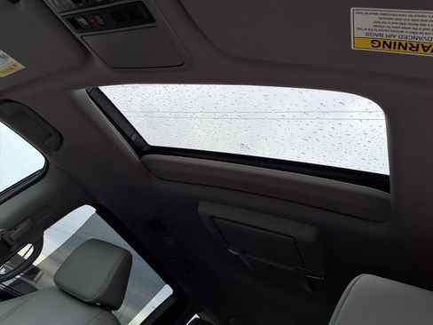 Used 2019 Honda Odyssey Elite image 5