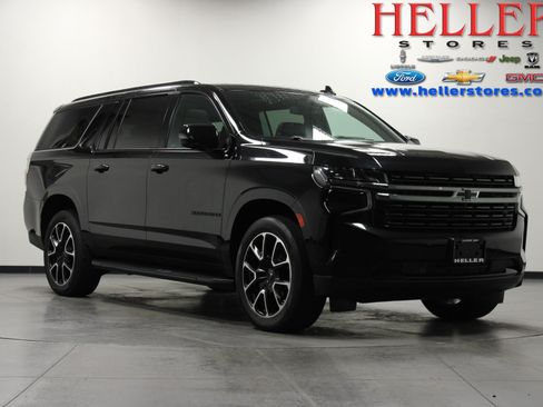 Used 2022 Chevrolet Suburban RST w/ Luxury Package AWD/4WD image 1