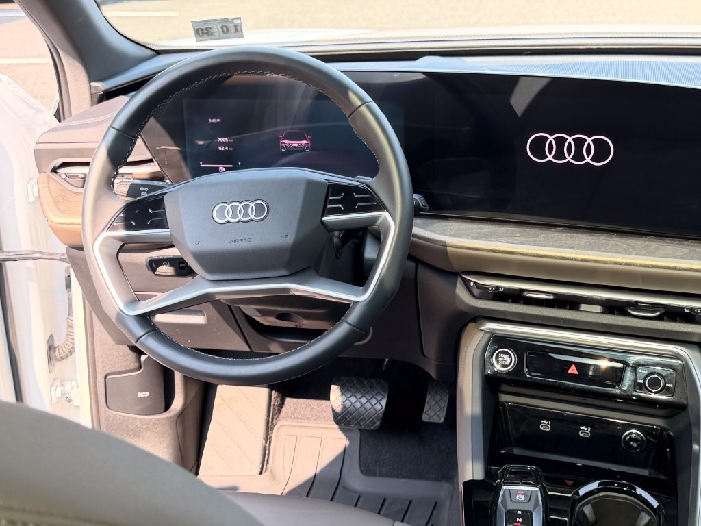 Certified 2025 Audi Q5 Premium w/ Convenience Package AWD/4WD image 24