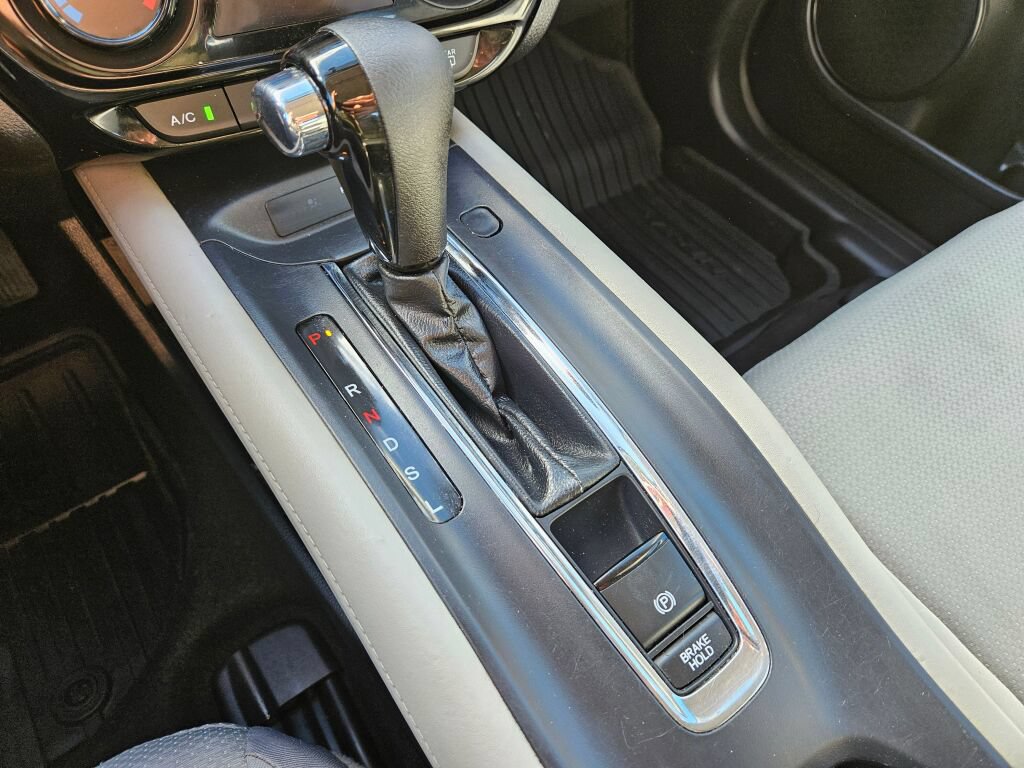 Used 2020 Honda HR-V LX image 26