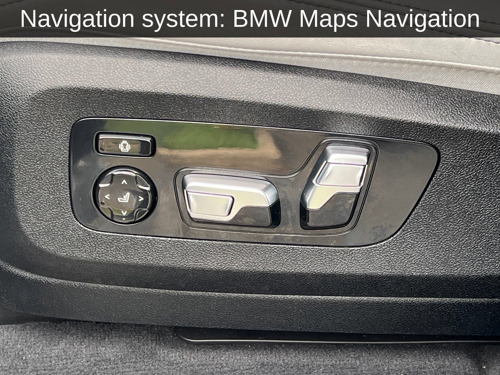 Used 2023 BMW X7 xDrive40i w/ M Sport Package AWD/4WD image 3