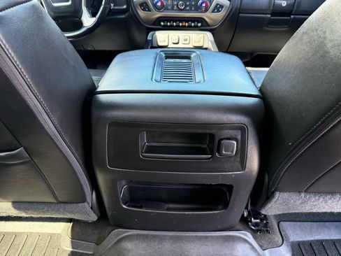 Used 2016 GMC Sierra 1500 Denali w/ Enhanced Driver Alert Package AWD/4WD image 22