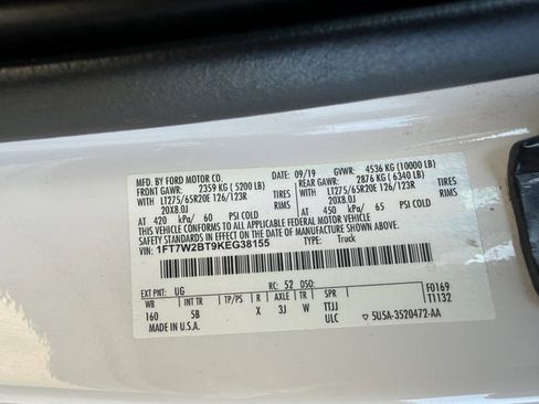 Used 2019 Ford F250 Lariat w/ Lariat Ultimate Package image 37
