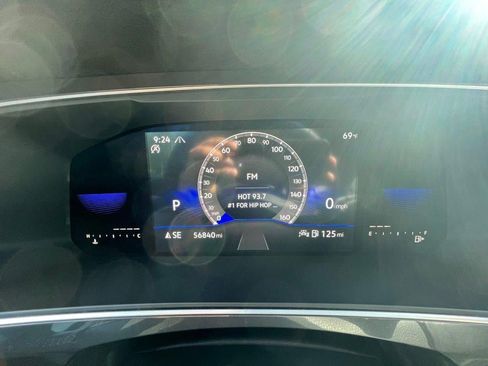 Certified 2022 Volkswagen Tiguan SE AWD/4WD image 14