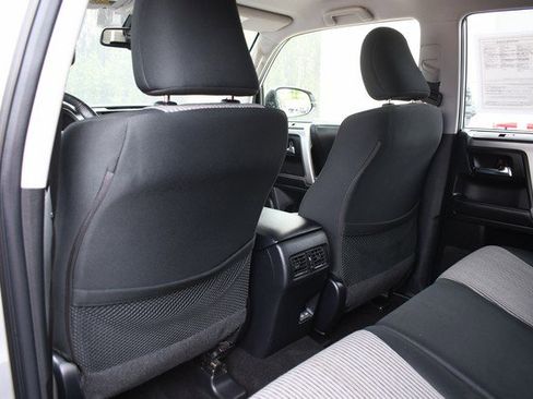 Certified 2023 Toyota 4Runner SR5 AWD/4WD image 21