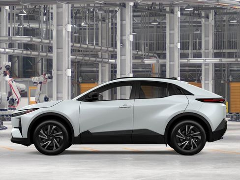 New 2026 Toyota C-HR AWD/4WD image 4