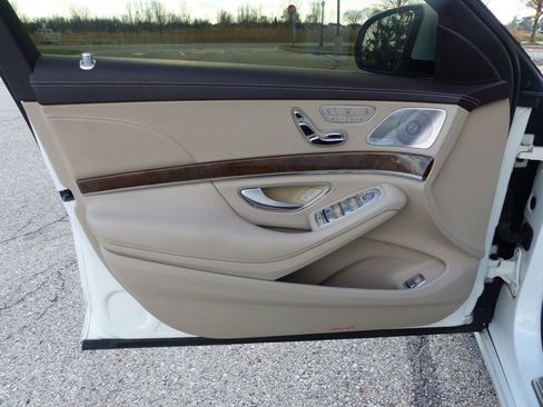 Used 2016 Mercedes-Benz S 550 4MATIC Sedan image 15