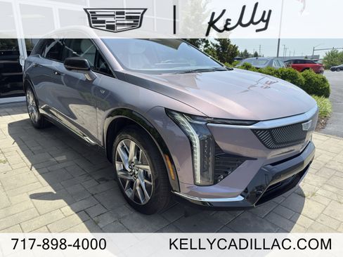 Used 2025 Cadillac Optiq Luxury 1 AWD/4WD image 1