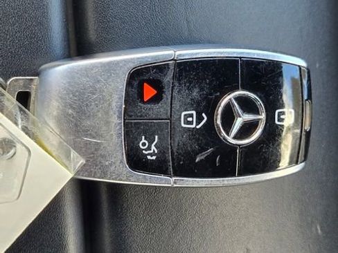 Used 2022 Mercedes-Benz E 450 Cabriolet image 22