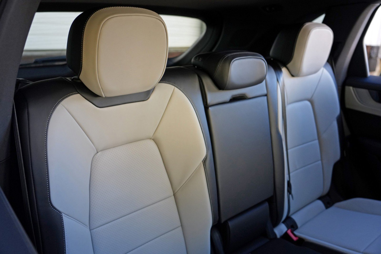 Used 2026 Porsche Cayenne AWD/4WD image 42